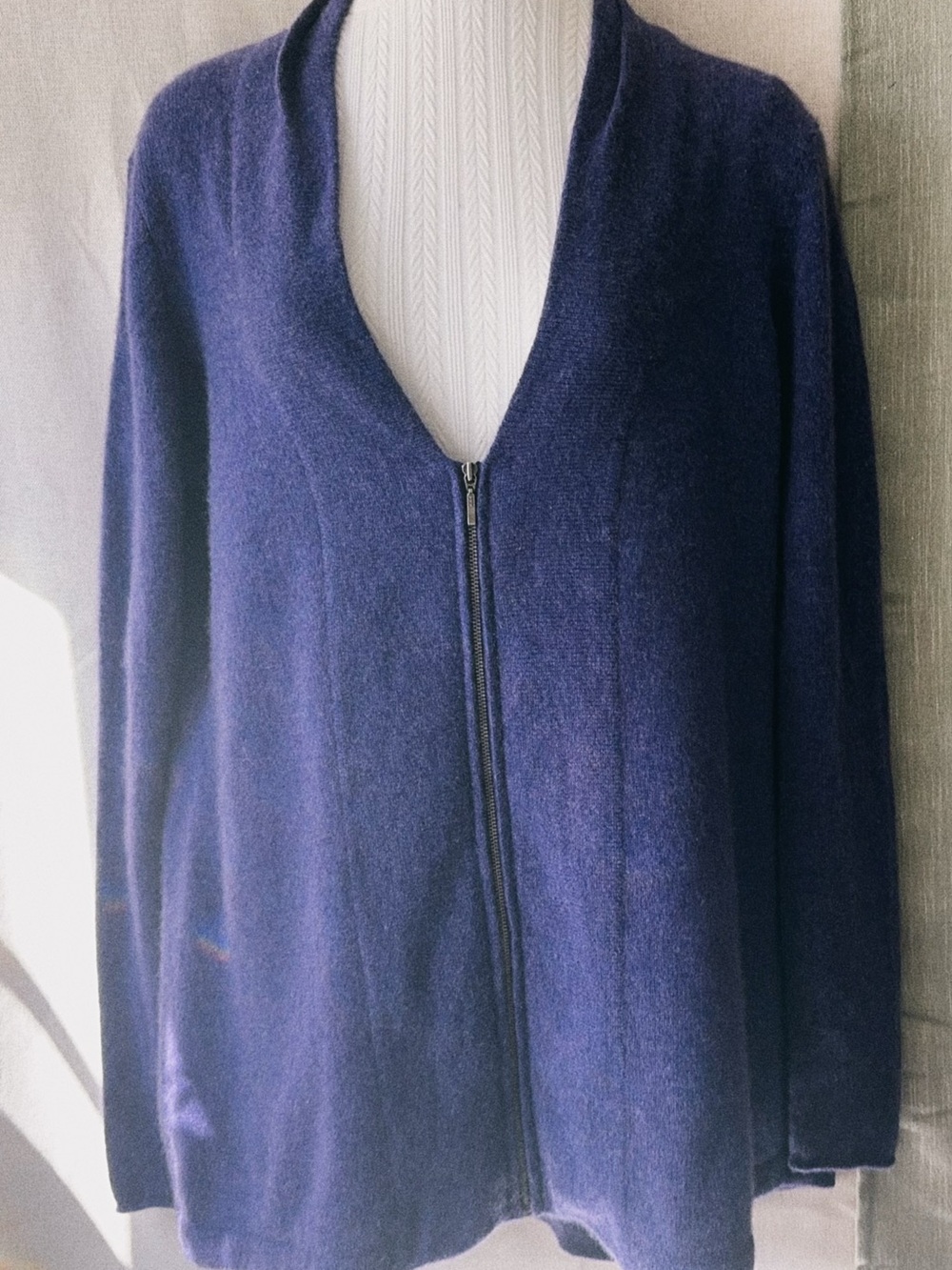 100% Cashmere • Cullen • Purple Twilight 💜 • Midnight Iris 🥰⚓